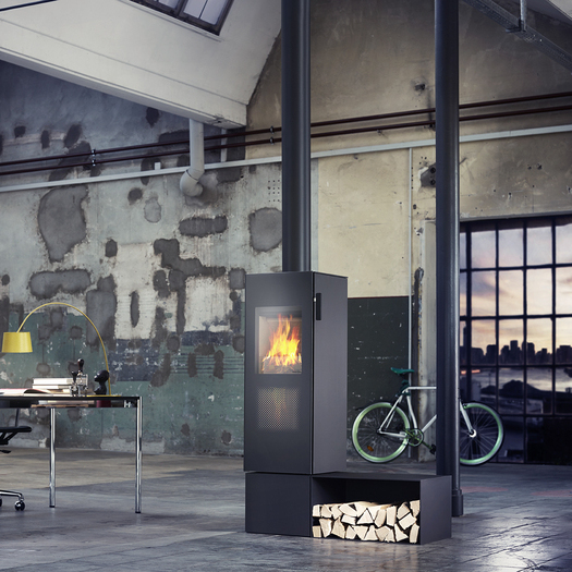 bionic fire STUDIO in Schwarz Im Feuerraum von bionic fire STUDIO entstehen zwei Flammen, eine nach oben und eine nach unten
